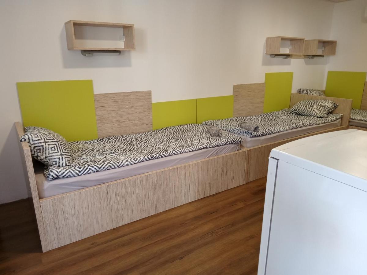 Tiszaliget Apartman Es Szallo โซลนอค ภายนอก รูปภาพ