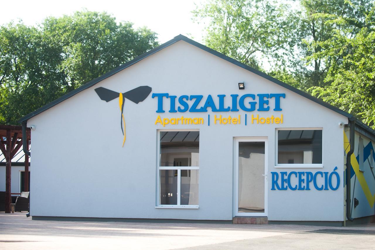 Tiszaliget Apartman Es Szallo โซลนอค ภายนอก รูปภาพ